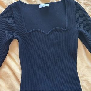 babaton sculpt knit sweetheart long sleeve